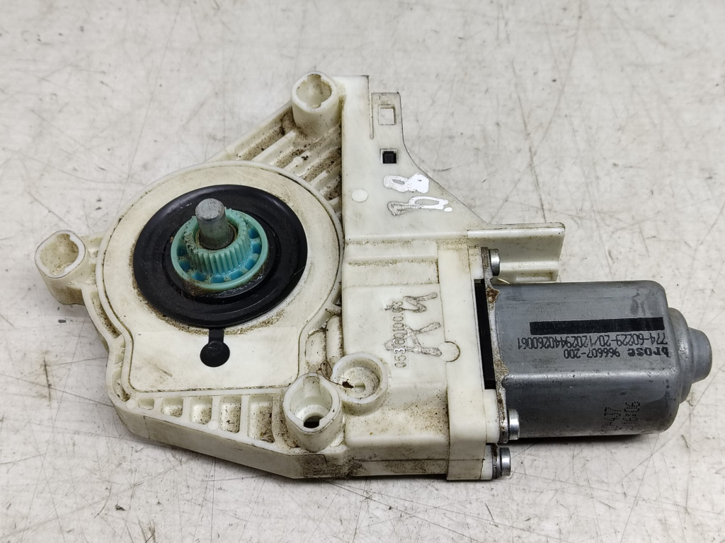Motoras geam dreapta spate 8k0959812a Audi A6 4G/C7 [2010 - 2014]