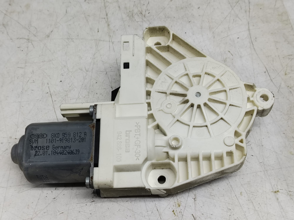 Motoras geam dreapta spate 8k0959812a Audi A6 4G/C7 [2010 - 2014]