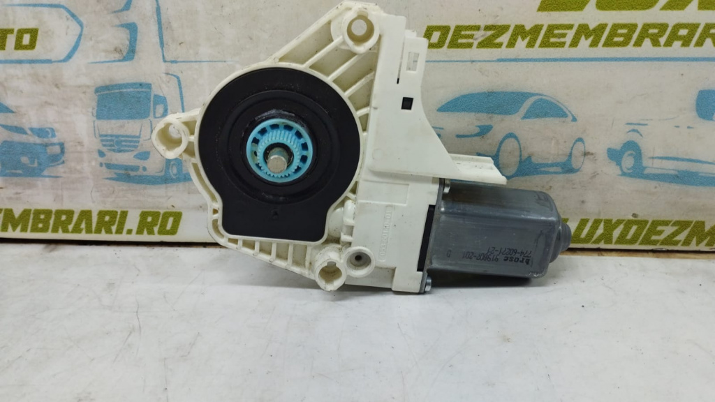 Motoras geam dreapta spate 942886100 Audi A4 B8/8K [2007 - 2011]