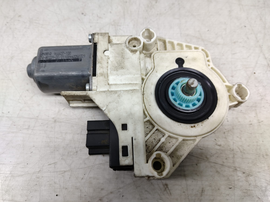Motoras geam dreapta spate 966607-100 Audi A4 B8/8K [2007 - 2011]