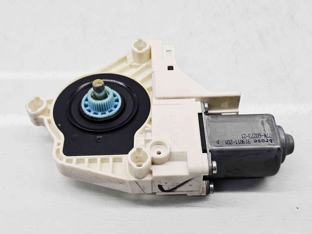 Motoras geam dreapta spate Audi A4 (8K5, B8) Avant [Fabr 2008-2015] 8K0959812A