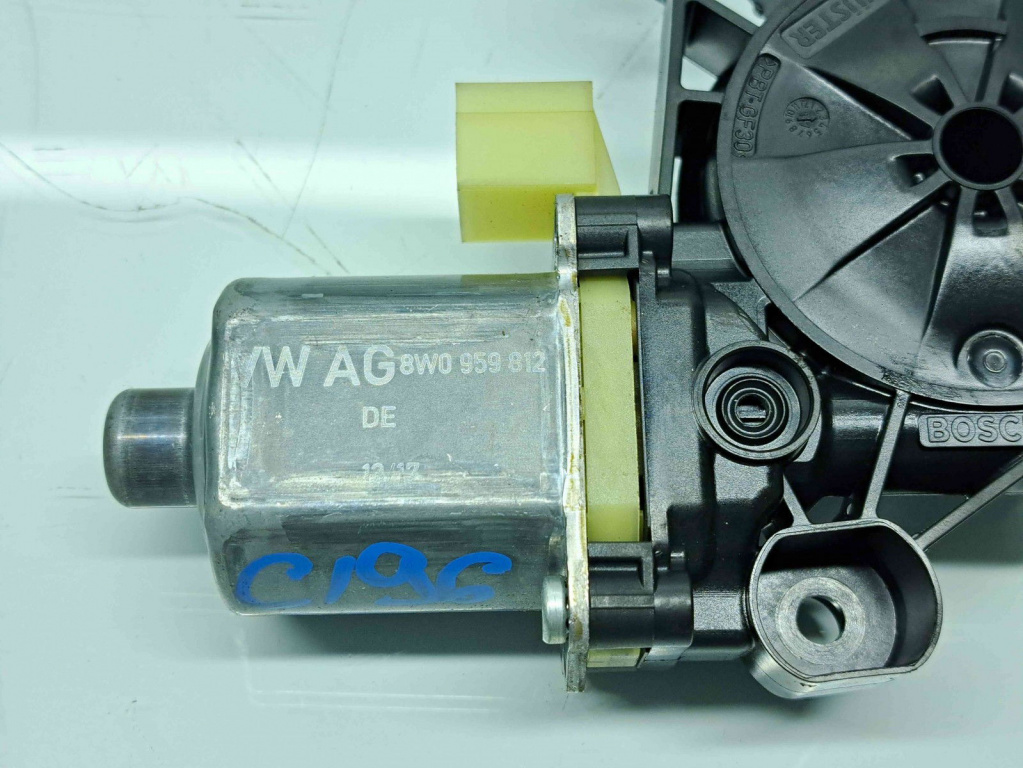 Motoras geam dreapta spate Audi A4 (8W2, B9) [Fabr 2015-2023] 8W0959812