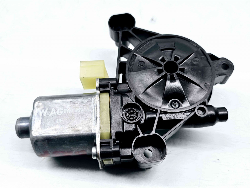 Motoras geam dreapta spate Audi A4 (8W2, B9) [Fabr 2015-2023] 8W0959812