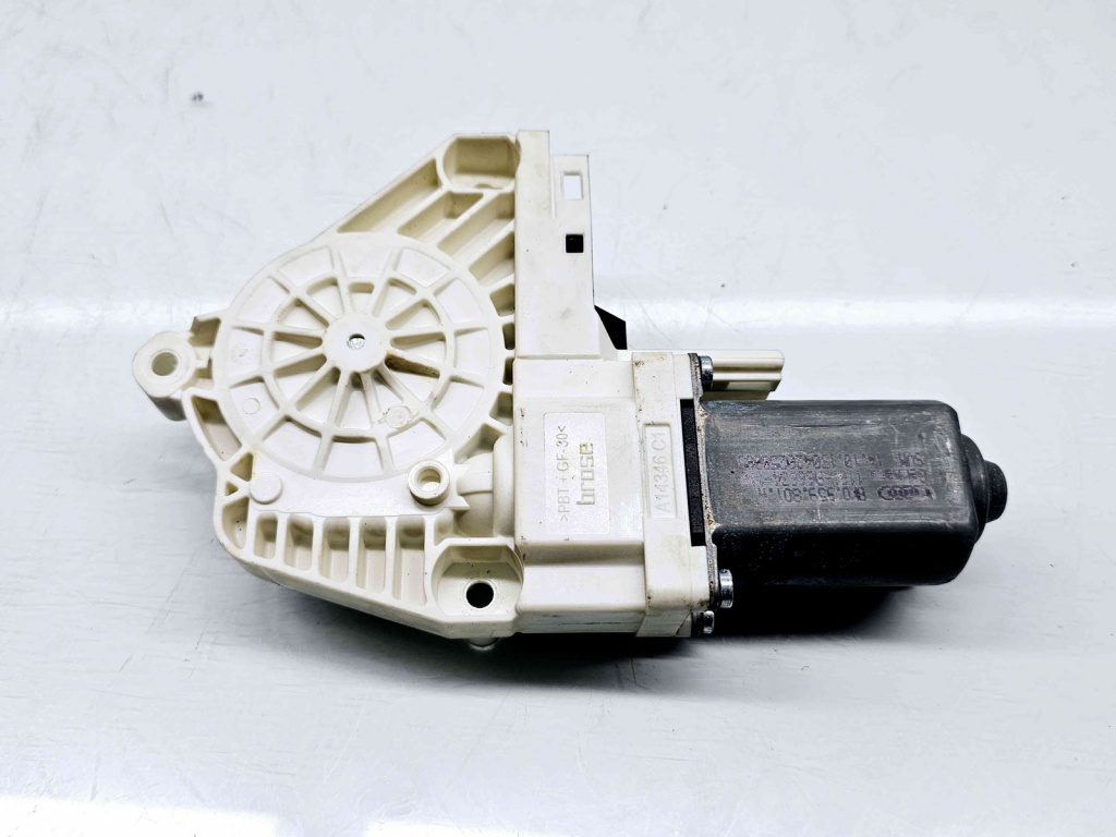 Motoras geam dreapta spate Audi A5 Sportback (8TA) [Fabr 2009-2015] 8K0959801A
