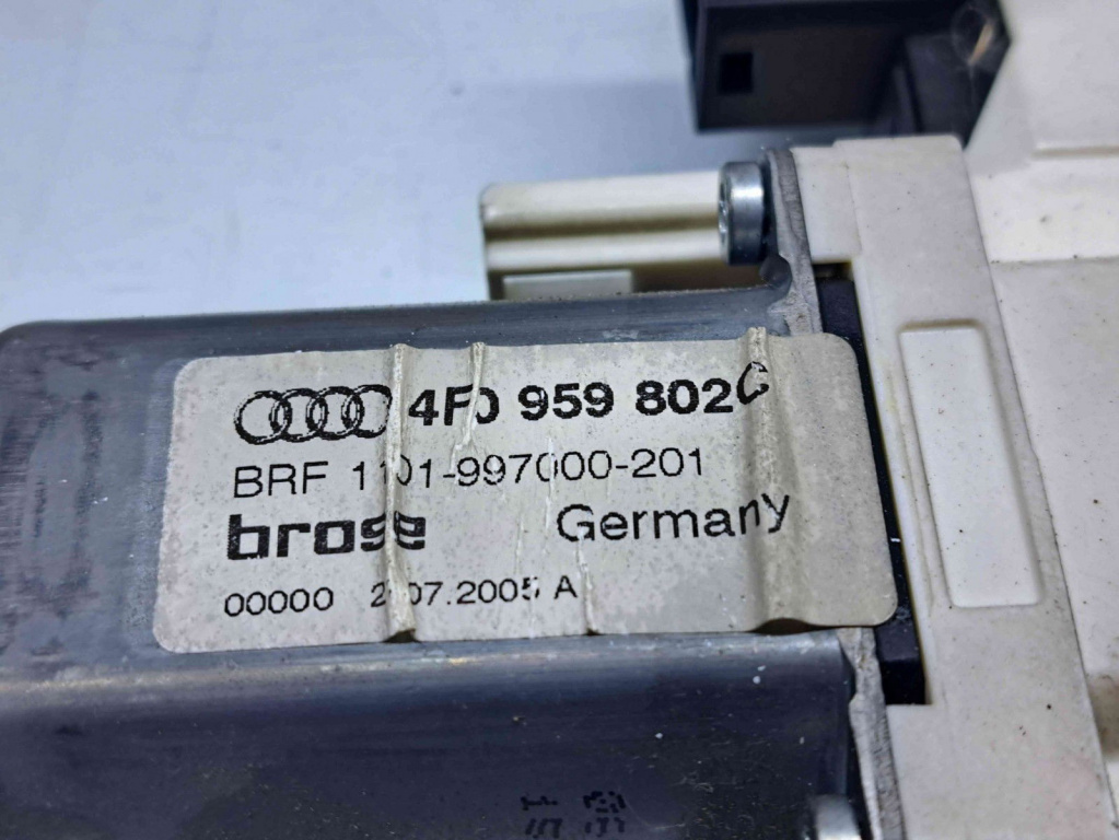 Motoras geam dreapta spate Audi A6 (4F2, C6) [Fabr 2004-2010] 4F0959802C