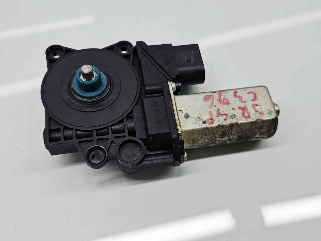 Motoras geam dreapta spate Bmw 3 (E90) [Fabr 2005-2011]