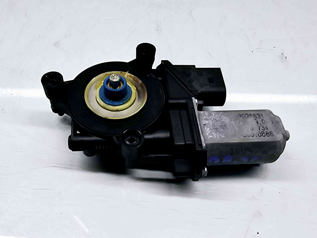 Motoras geam dreapta spate Bmw X1 (E84) [Fabr 2009-2015] Facelift OEM