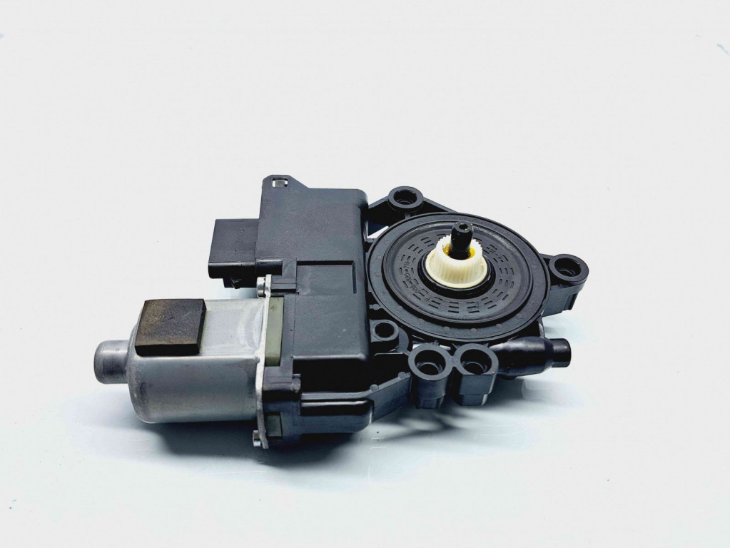 Motoras geam dreapta spate Hyundai i40 [Fabr 2012-2019] OEM