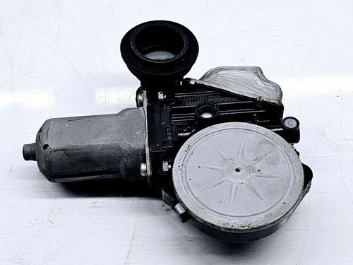 Motoras geam dreapta spate LEXUS IS II (GSE2, ALE2, USE2) [Fabr 2005-2013] 85720-53060