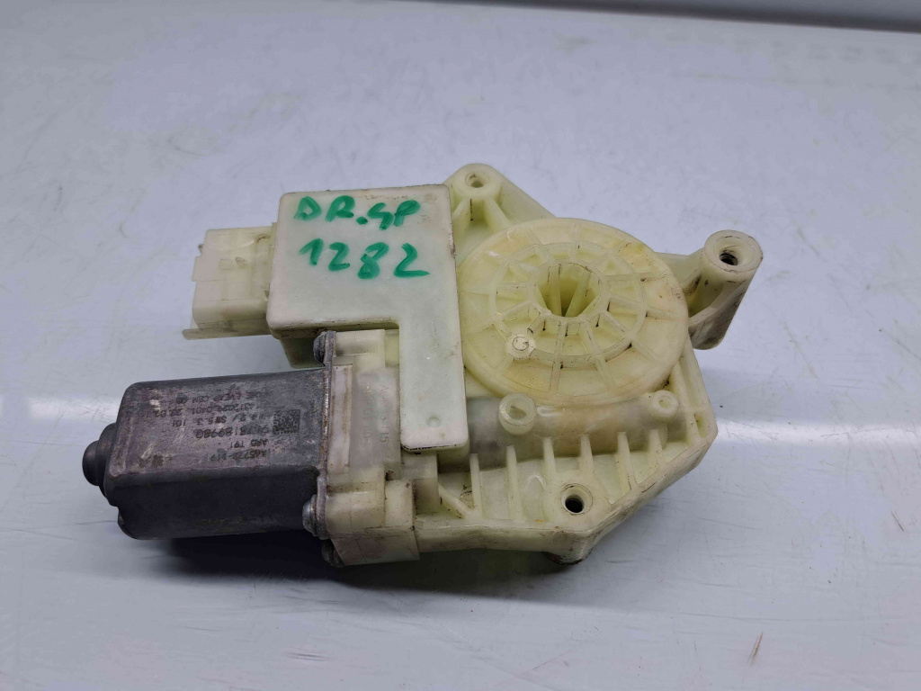 Motoras geam dreapta spate Peugeot 308 (II) SW [Fabr 2013-prezent] 9678189980