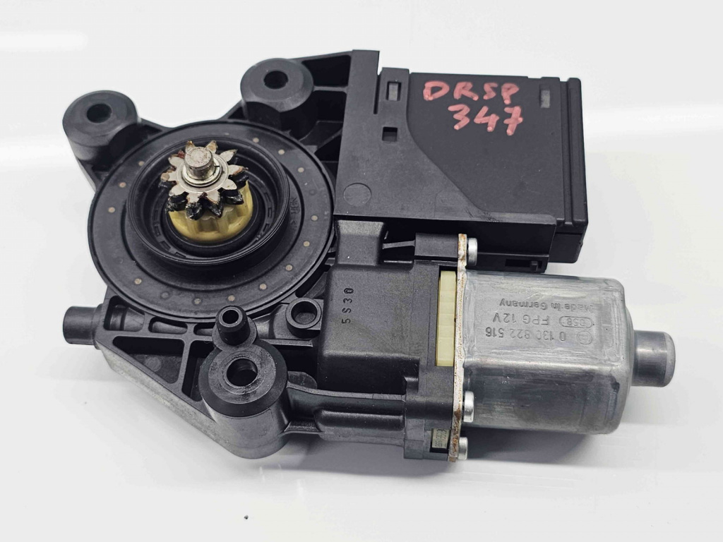 Motoras geam dreapta spate Renault Scenic 3 [Fabr 2009-2015] 827303178R
