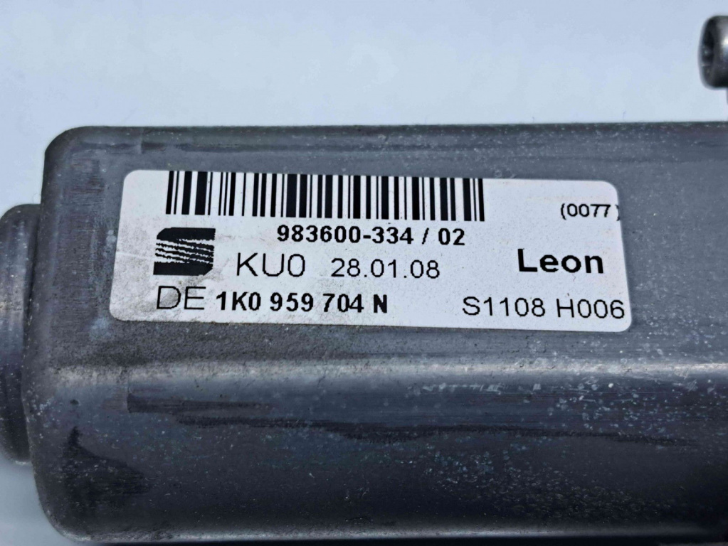Motoras geam dreapta spate Seat Leon (1P1) [Fabr 2005-2011] 1K0959704N