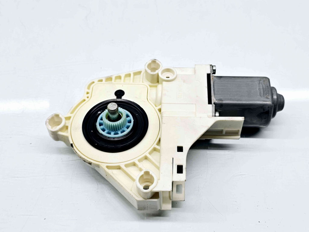 Motoras geam dreapta spate Skoda Yeti (5L) [Fabr 2009-2020] 5L0959812A