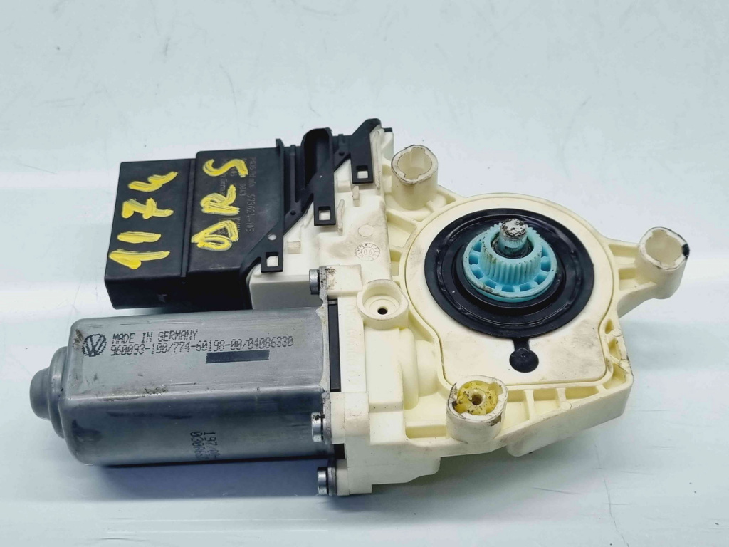 Motoras geam dreapta spate Volkswagen Passat B6 (3C2) [Fabr 2005-2010] 1K0959703P