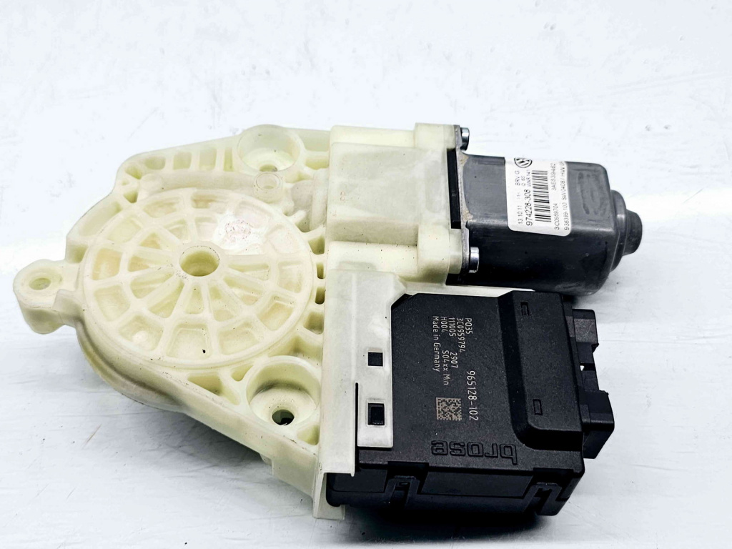 Motoras geam dreapta spate Volkswagen Passat B7 (362) [Fabr 2010-2014] 3AE839462 3C0959794