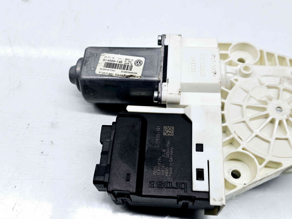 Motoras geam dreapta spate Volkswagen Passat CC (358) Facelift [Fabr 2012-2016] 3C8839462M 3C8959794