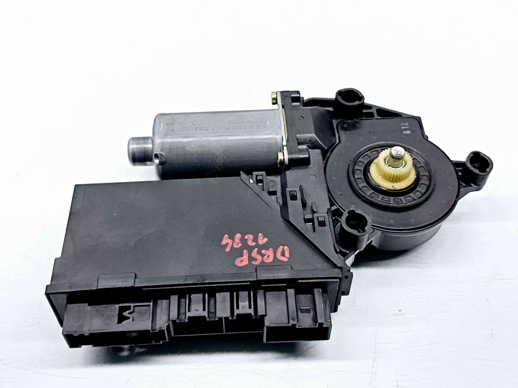 Motoras geam dreapta spate Volkswagen Touareg (7LA, 7L6) [Fabr 2003-2010] 7L0959704 7L0959794