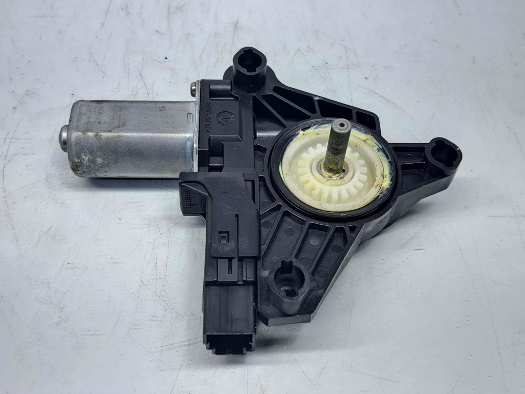 Motoras geam dreapta spate Volvo V40 [Fabr 2013-2019] OEM