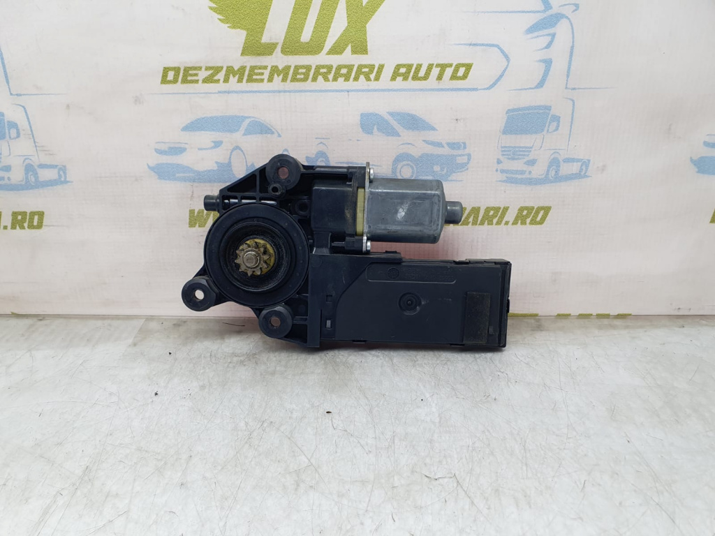 Motoras geam fata 807315510r Renault Megane 3 [2008 - 2014]