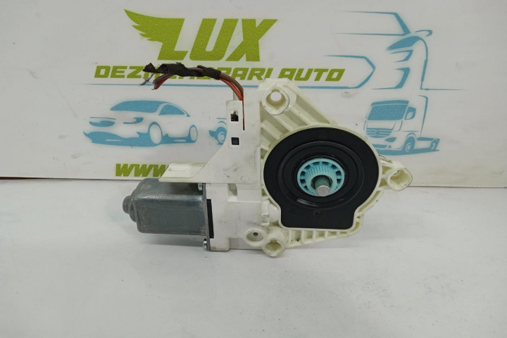 Motoras geam spate dreapta 8k0959811a Audi A4 B8/8K [2007 - 2011]
