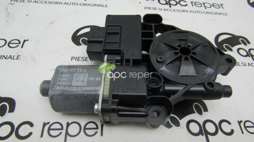 Motoras geam spate dreapta VW Golf Sportvan 1.6 TDI motor CRK an 2015 cod 5Q0959812A