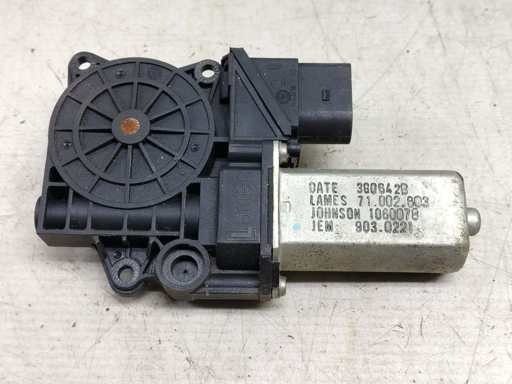 Motoras geam stanga fata 1060078 BMW Seria 3 E90 [2004 - 2010]