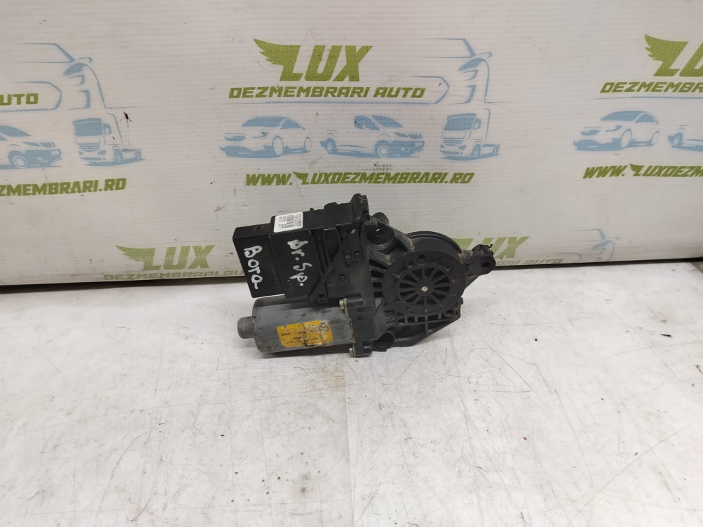 Motoras geam stanga fata 5k0959793 Volkswagen VW Tiguan 5N [2007 - 2011]