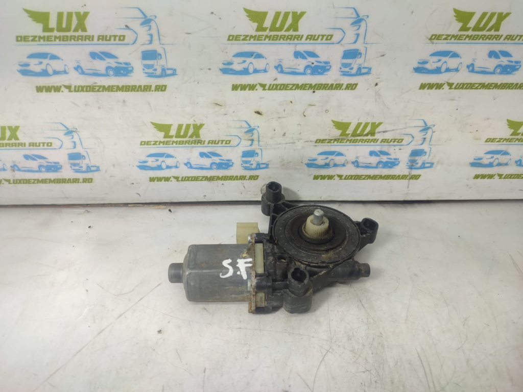 Motoras geam stanga fata 5Q0959801B Volkswagen VW Golf 7 [2012 - 2017]
