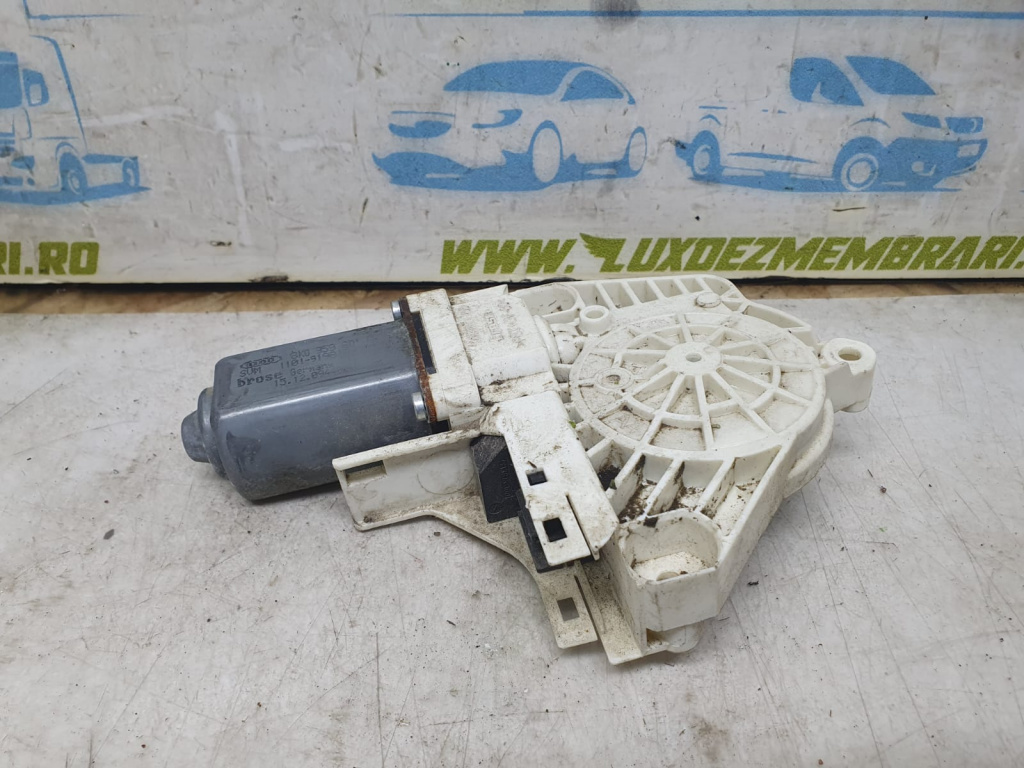 Motoras geam stanga fata 8k0959801b Audi A4 B8/8K [2007 - 2011]