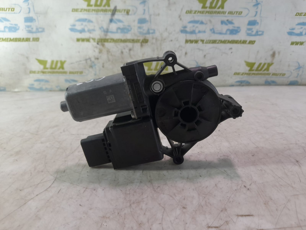 Motoras geam stanga fata 9811848780 Peugeot 3008 2 [2016 - 2020] 1.6 hdi BH01