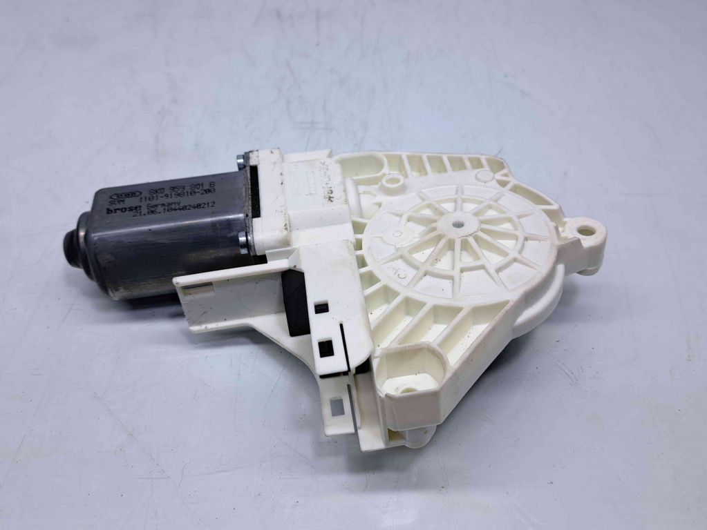 Motoras geam stanga fata Audi A8 (4H) [Fabr 2010-2017] 8K0959801B