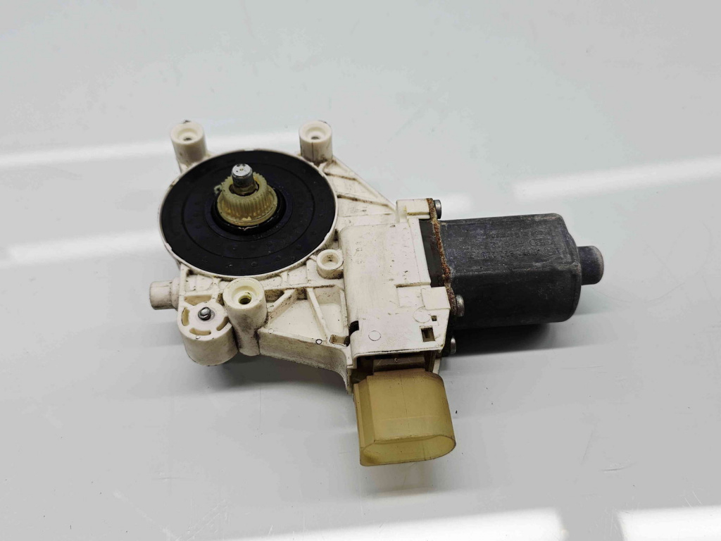 Motoras geam stanga fata Bmw 3 (E90) [Fabr 2005-2011]