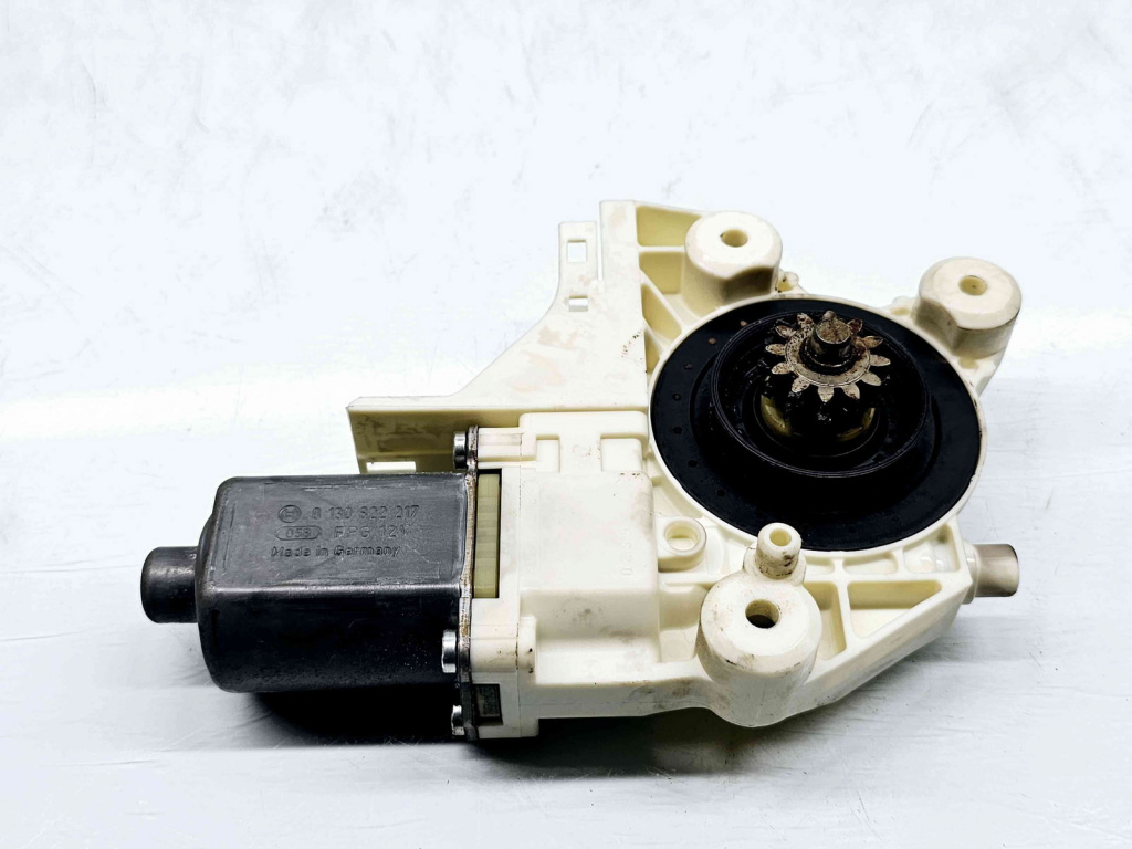 Motoras geam stanga fata Ford Focus 2 Combi (DA) [Fabri 2004-2012] 4M5T-14A389-E