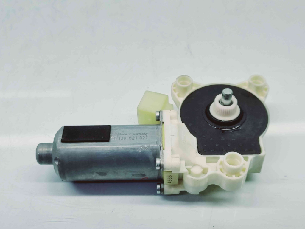 Motoras geam stanga fata Mercedes Clasa CLK (C209) [Fabr 2002-2009] A2308201042