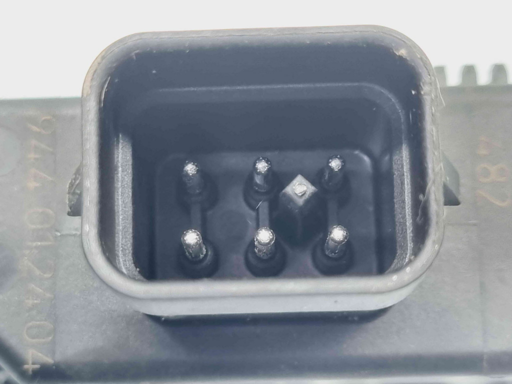 Motoras geam stanga fata Opel Astra H [Fabr 2004-2009] 0130821988
