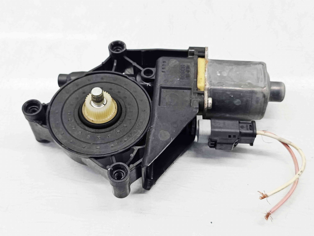 Motoras geam stanga fata Peugeot 208 [Fa