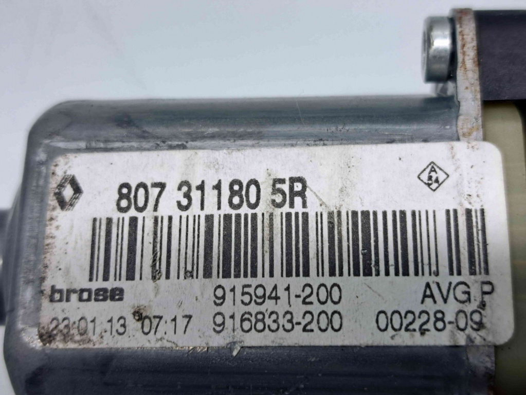 Motoras geam stanga fata Renault Scenic 3 (J95) Facelift [Fabr 2009-2015] 807311805R