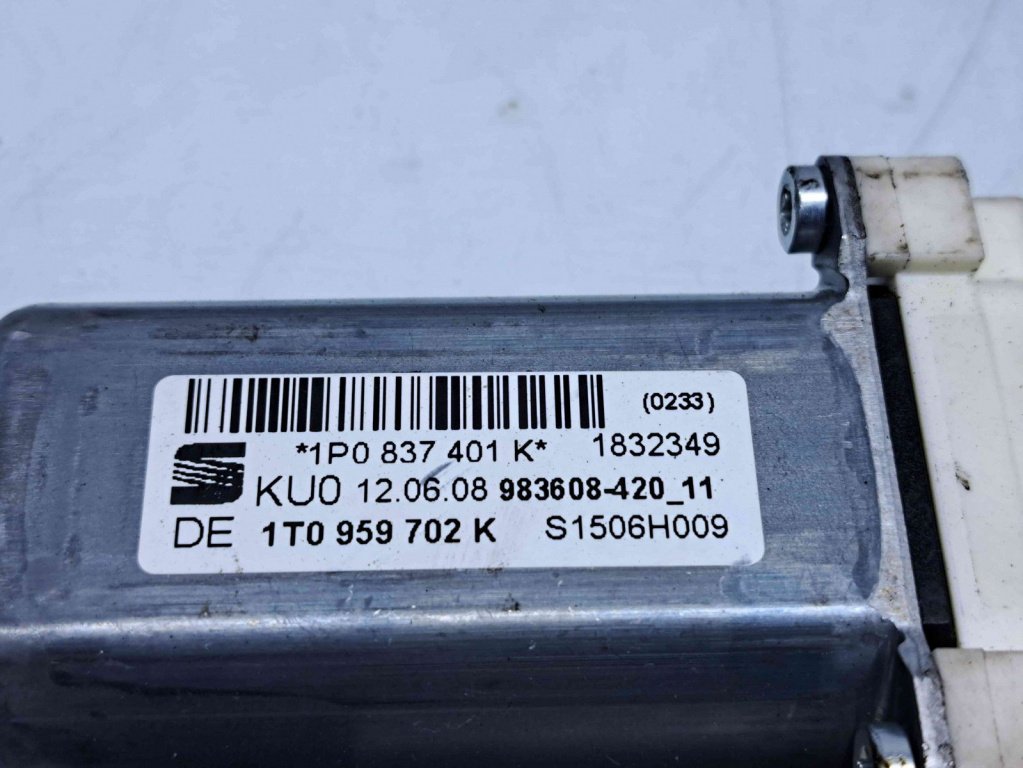 Motoras geam stanga fata Seat Leon (1P1) [Fabr 2005-2011] 1P0837401K 1K0959792N