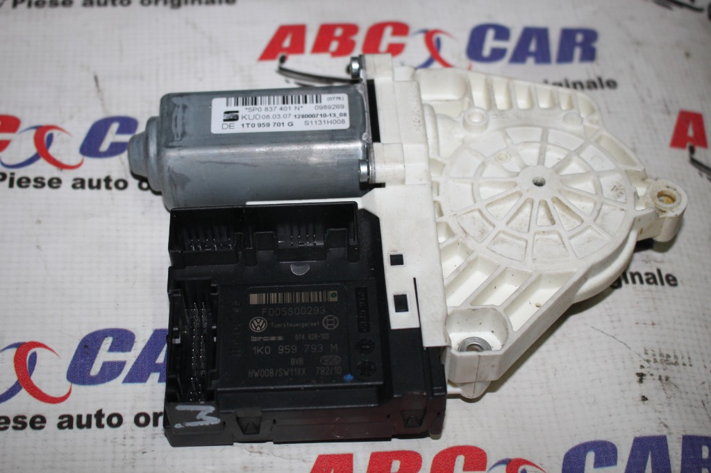Motoras geam stanga fata Seat Toledo 3 (5P2) 2005-2009 1T0959701G, 1K0959793M