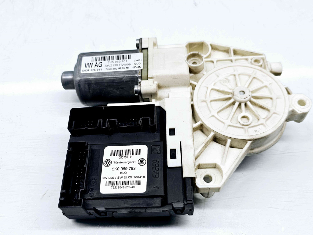 Motoras geam stanga fata Volkswagen Caddy IV Van (SAA, SAH) [Fabr 2015-2024] 2K5959701 / 5K0959793
