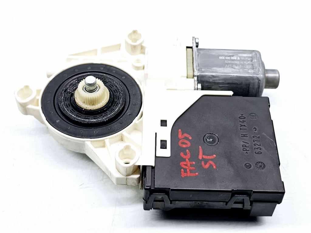 Motoras geam stanga fata Volkswagen Caddy IV Van (SAA, SAH) [Fabr 2015-2024] 2K5959701 5K0959793