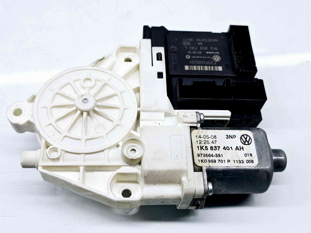 Motoras geam stanga fata Volkswagen Golf 5 Variant (1K5) [Fabr 2007-2009] 1K0959793L