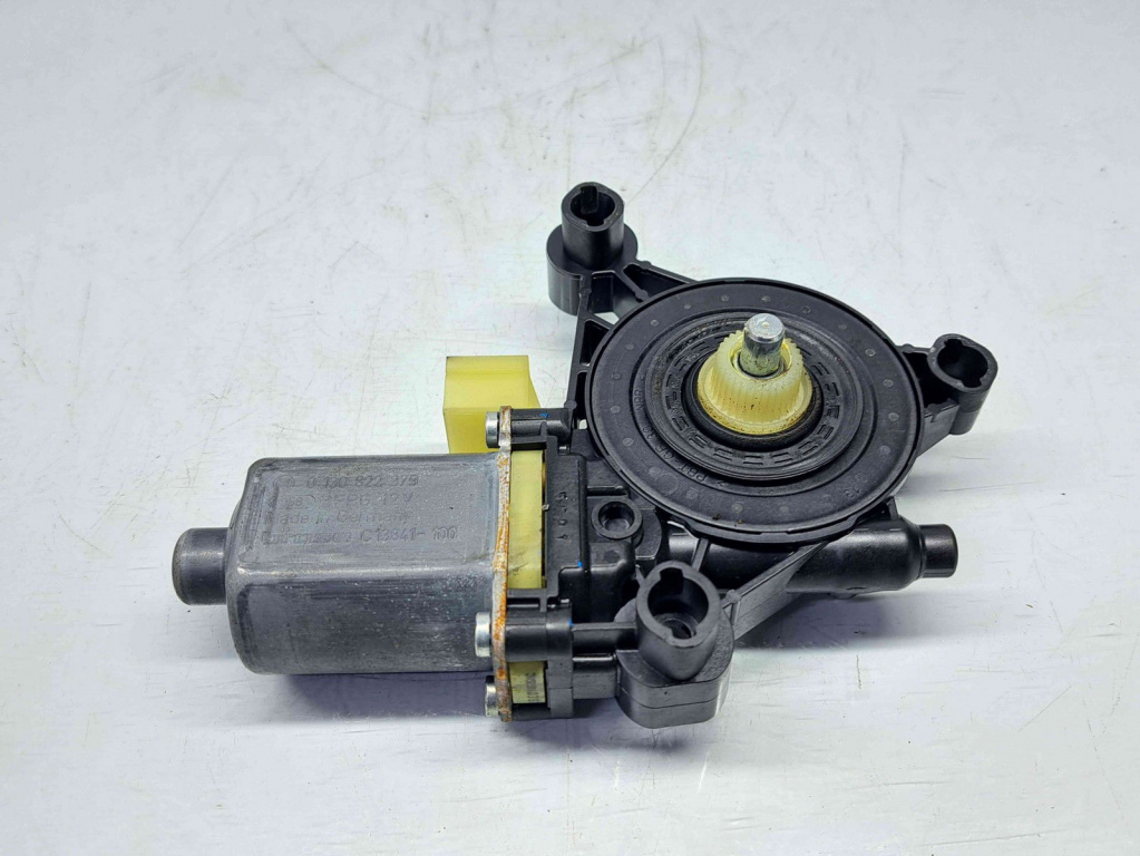 Motoras geam stanga fata Volkswagen Golf 7 (5G) [Fabr 2014-prezent] 5Q0959801B
