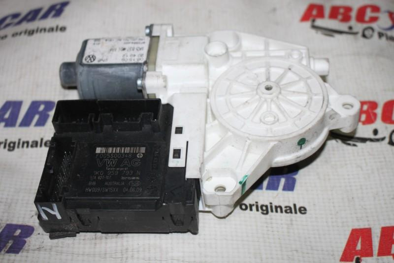 Motoras geam stanga fata Volkswagen Jetta 5 2005-2010 1K5837401AM