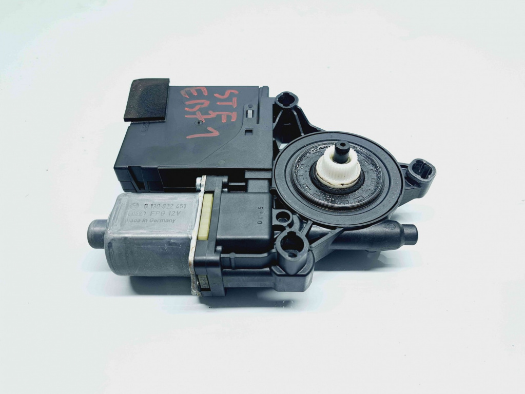 Motoras geam stanga fata Volkswagen Passat B6 (3C2) [Fabr 2005-2010] 3C0959702 / 3C0959792