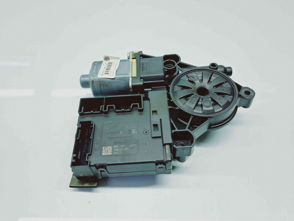 Motoras geam stanga fata Volkswagen Passat B6 (3C2) [Fabr 2005-2010] 3C0959702 3C0959792