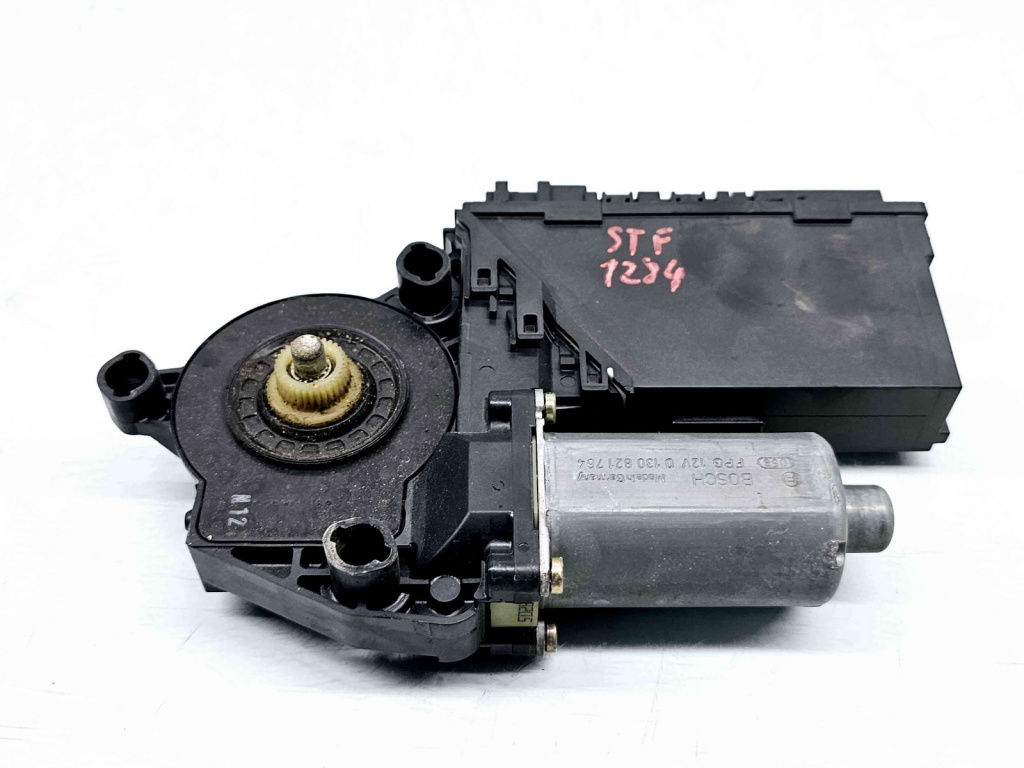 Motoras geam stanga fata Volkswagen Touareg (7LA, 7L6) [Fabr 2003-2010] 7L0959701A 3D1959793A