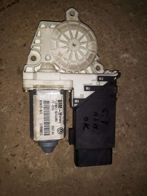 Motoras Geam Stanga Fata Vw Bora Vw Golf 4