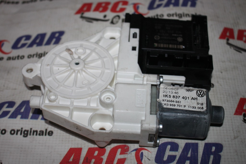 Motoras geam stanga fata VW Jetta (1K) 2005-2011 1K5837401AH, 1K0959793L