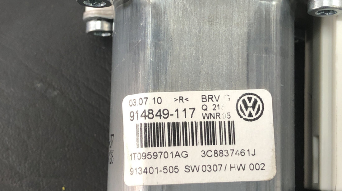 Motoras geam stanga fata VW Passat CC 2.0TDI 4motion DSG sedan 2011 (3C8837461J)
